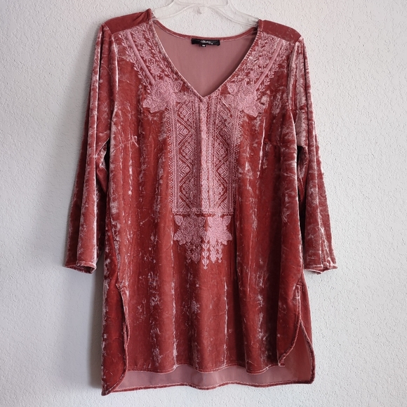 Andree by Unit Sz M Embroidery Blush pink Crushed Velvet Blouse Tunic Top NWOT - Picture 1 of 10